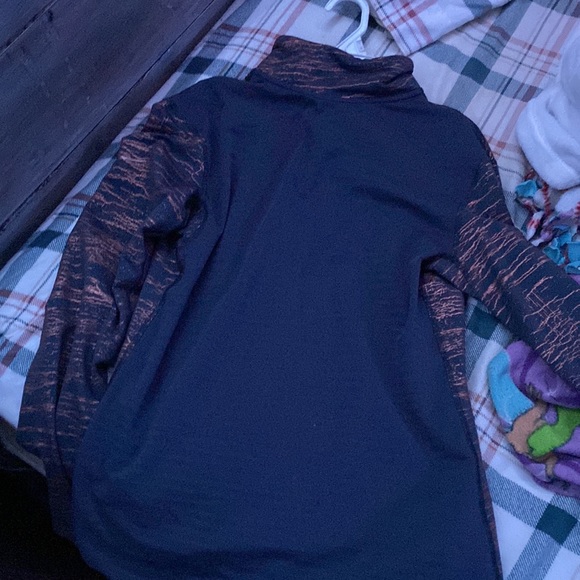 Athletic jacket - Picture 3 of 3